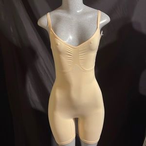 Lycra undergarment shaper